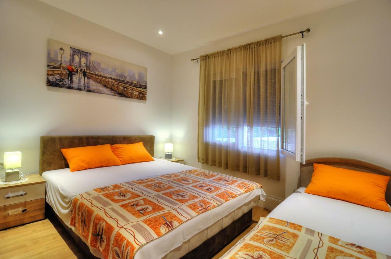 Apartments Banicevic Tivat Ngoại thất bức ảnh
